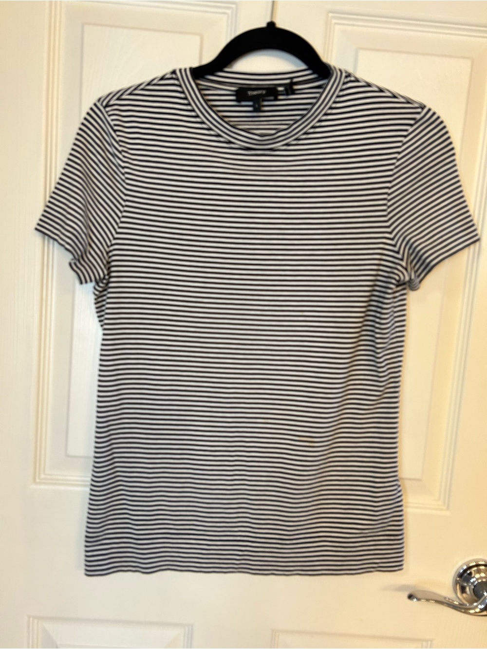 Theory Black and White Striped Short Sleeve Tee (Bin 099)